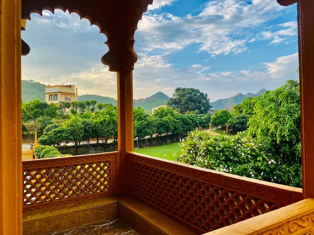 Aravali Valley Resort Udaipur Hotel