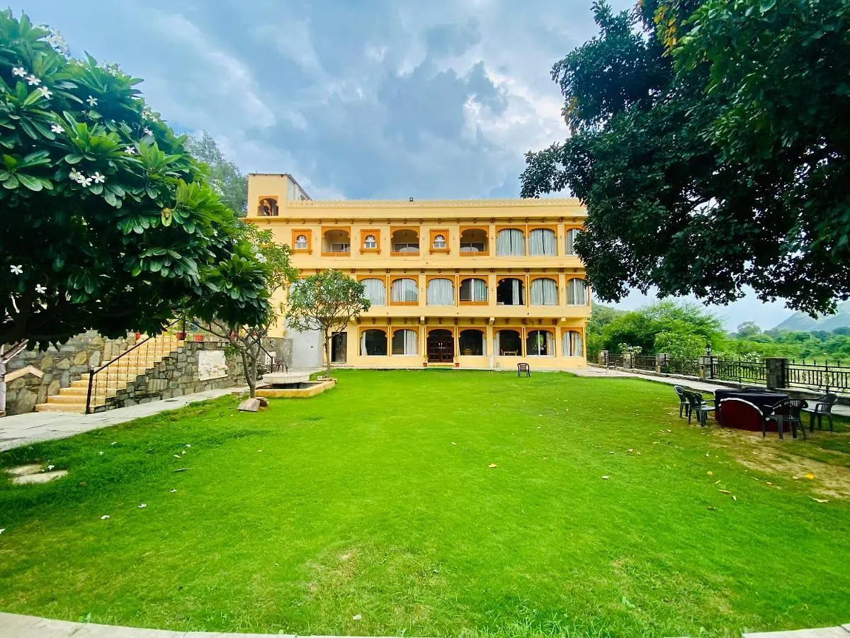 Aravali Valley Resort Udaipur 4*,