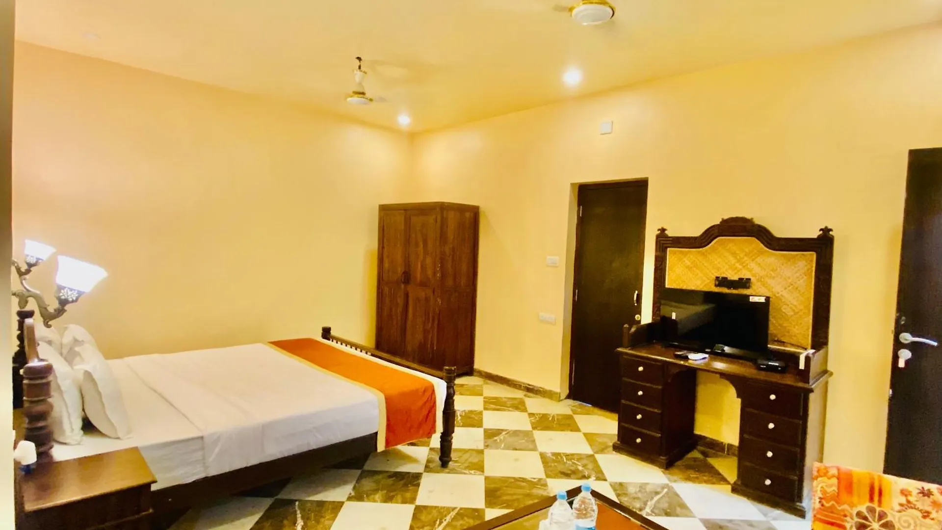 Hotel Aravali Valley Resort Udaipur